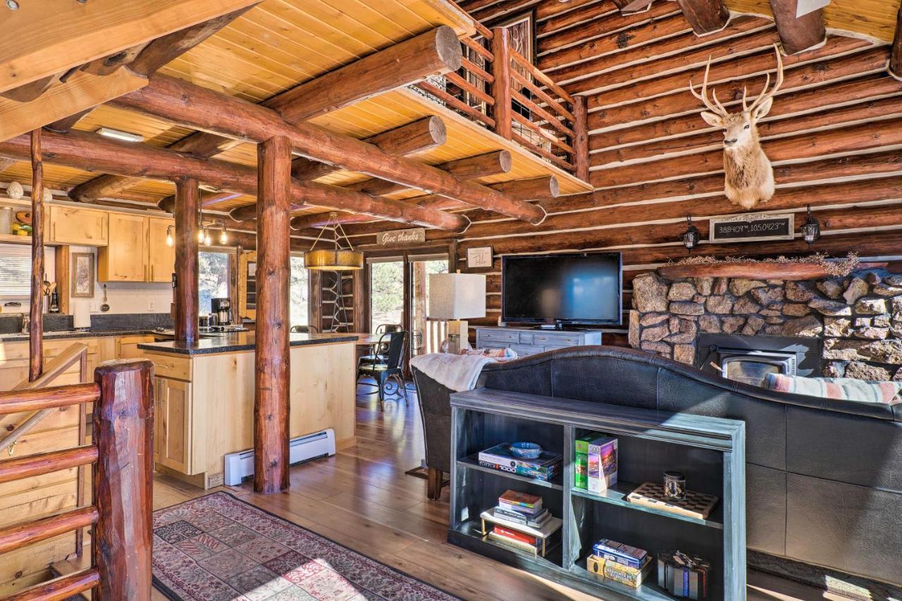 Classic Colorado Log Home With Mountain Views! 플로리선트 외부 사진