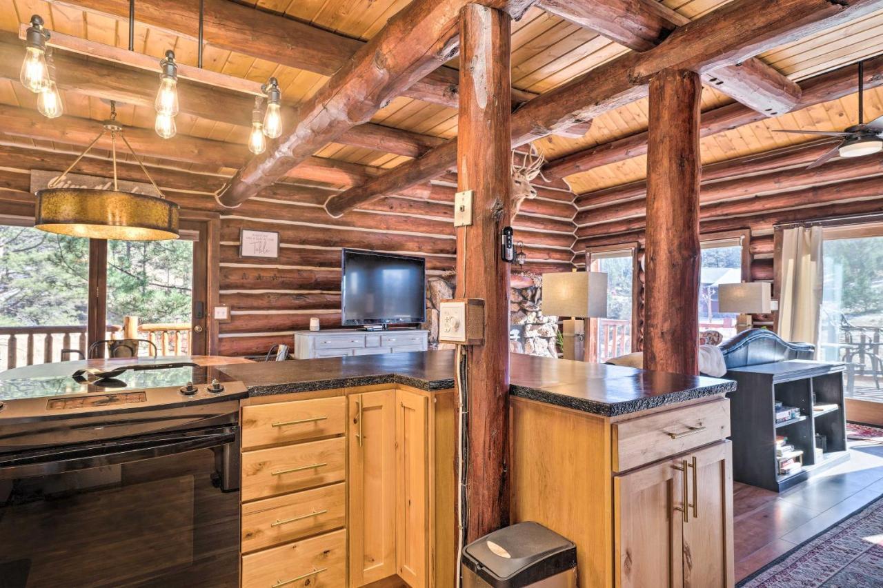 Classic Colorado Log Home With Mountain Views! 플로리선트 외부 사진